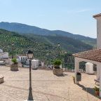 Plaza de un pueblo de Castilla la Mancha 2