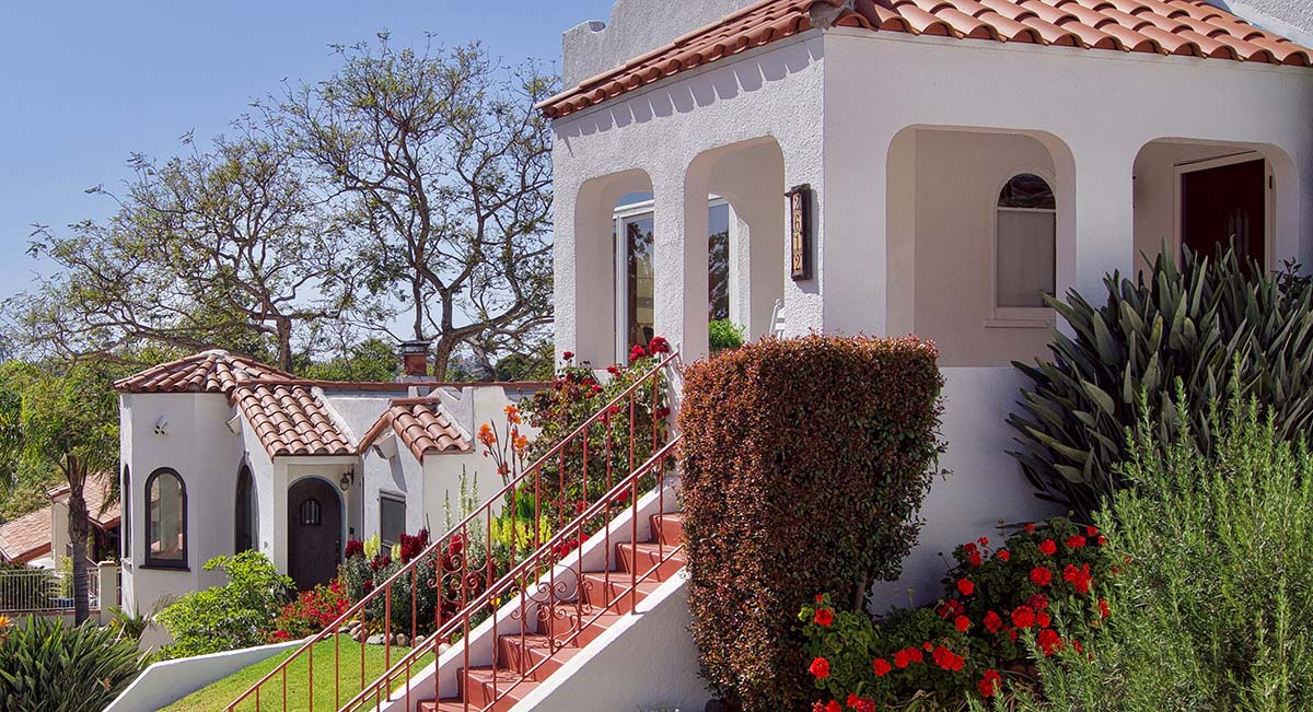 Contratar seguro en Toledo con Almudena Seguros